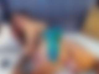 emily-86's Live Sex Cam Show