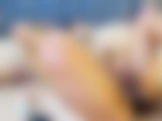 emily-86's Live Sex Cam Show