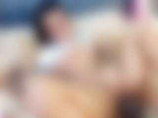emily-86's Live Sex Cam Show