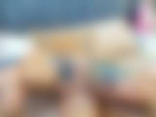 emily-86's Live Sex Cam Show
