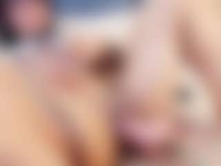 emily-86's Live Sex Cam Show