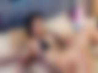 emily-86's Live Sex Cam Show
