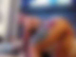 emily-86's Live Sex Cam Show