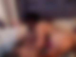 emily-86's Live Sex Cam Show