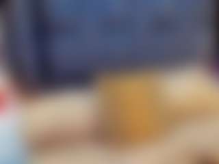 emily-86's Live Sex Cam Show