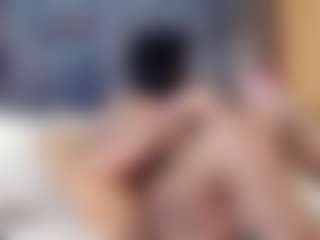 emily-86's Live Sex Cam Show