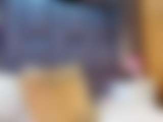 emily-86's Live Sex Cam Show