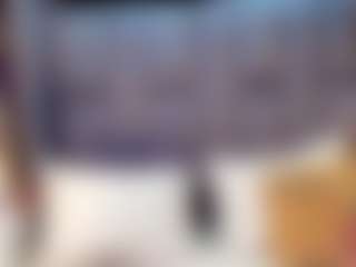 emily-86's Live Sex Cam Show