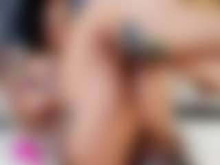 emily-86's Live Sex Cam Show