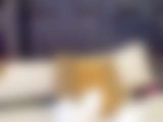 emily-86's Live Sex Cam Show