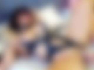 emily-86's Live Sex Cam Show