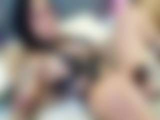 emily-86's Live Sex Cam Show