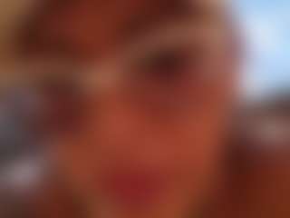 emily-86's Live Sex Cam Show