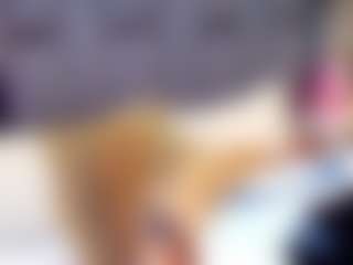 emily-86's Live Sex Cam Show