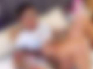 emily-86's Live Sex Cam Show