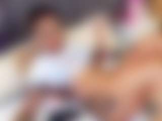 emily-86's Live Sex Cam Show