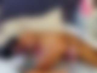 emily-86's Live Sex Cam Show