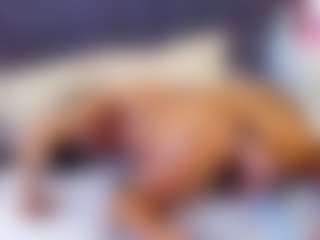 emily-86's Live Sex Cam Show
