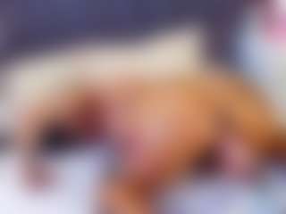emily-86's Live Sex Cam Show