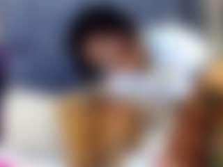 emily-86's Live Sex Cam Show