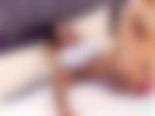 emily-86's Live Sex Cam Show