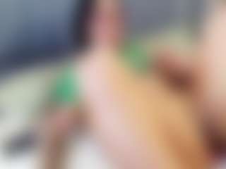 emily-86's Live Sex Cam Show