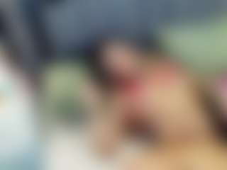 emily-86's Live Sex Cam Show