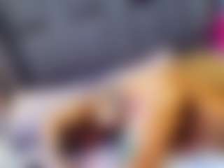 emily-86's Live Sex Cam Show