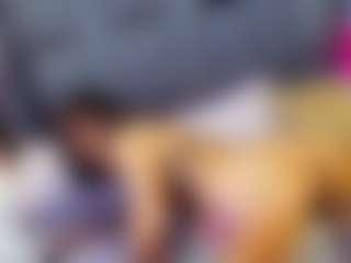 emily-86's Live Sex Cam Show