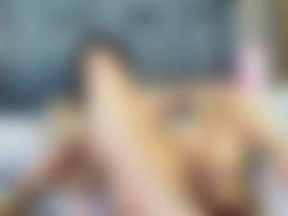 emily-86's Live Sex Cam Show