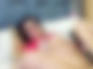 emily-86's Live Sex Cam Show
