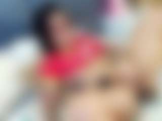 emily-86's Live Sex Cam Show