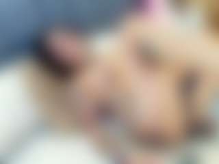 emily-86's Live Sex Cam Show