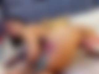 emily-86's Live Sex Cam Show