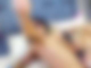 emily-86's Live Sex Cam Show