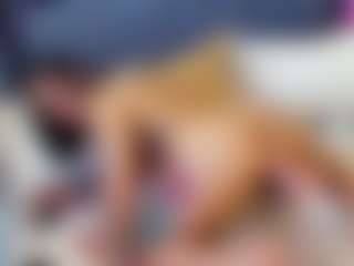emily-86's Live Sex Cam Show
