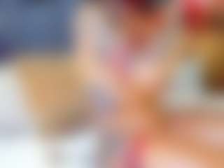 emily-86's Live Sex Cam Show