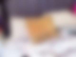 emily-86's Live Sex Cam Show