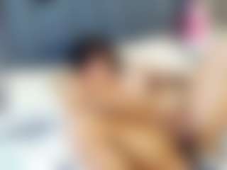 emily-86's Live Sex Cam Show