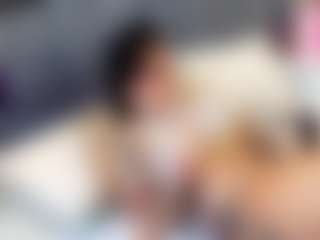 emily-86's Live Sex Cam Show