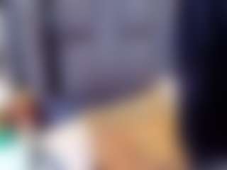 emily-86's Live Sex Cam Show