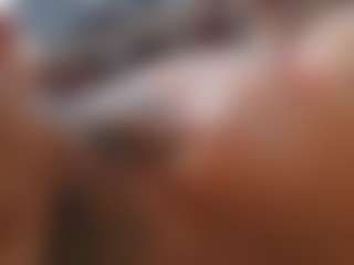 emily-86's Live Sex Cam Show