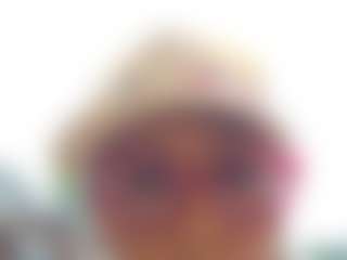 emily-86's Live Sex Cam Show