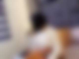 emily-86's Live Sex Cam Show