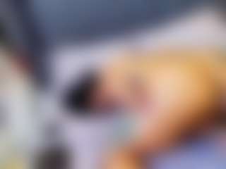 emily-86's Live Sex Cam Show