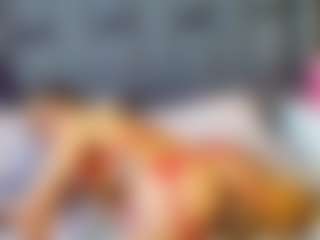 emily-86's Live Sex Cam Show