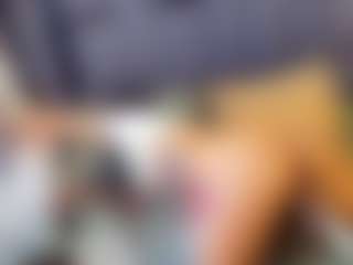 emily-86's Live Sex Cam Show