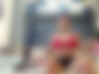 emily-86's Live Sex Cam Show