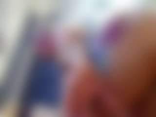 emily-86's Live Sex Cam Show