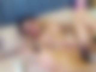 emily-86's Live Sex Cam Show
